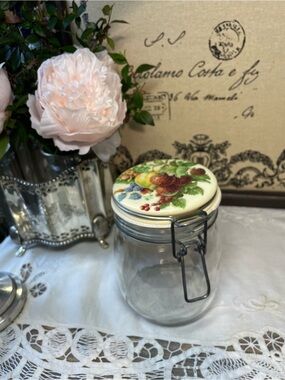 Vintage Carlton Glass Jar fruit ceramic lid 3/4 L French country Cottage decor